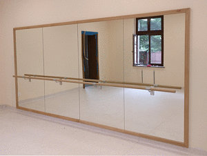 Zrcadla pro taneční sály